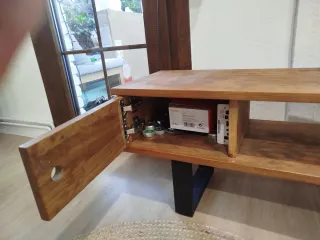 Mueble TV madera y metal 110x30 cm