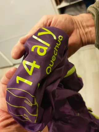 Chubasquero niña/niño morado Talla 14 años