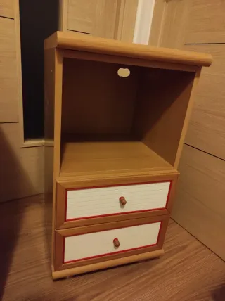 Pupitre Escritorio y mesilla de madera.