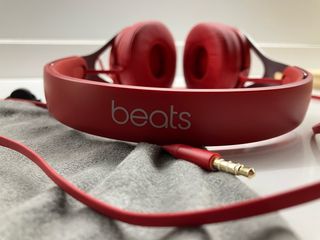 Cascos Beats Rojos Seminuevos