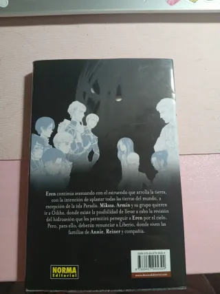 ATAQUE A LOS TITANES 33