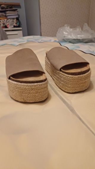 Sandalias plataforma Yuu Jou esparto beige