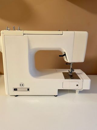 Máquina de coser Alfa 1412