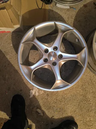 4 17" Llantas OZ Antares 5x110