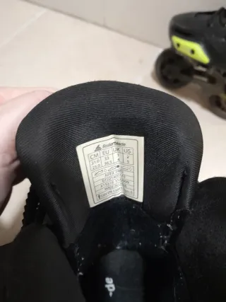 Patines en línea Rollerblade negros y amarillos