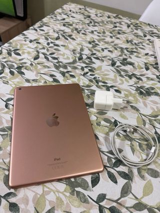 iPad 6ª Gen 32GB Dorado