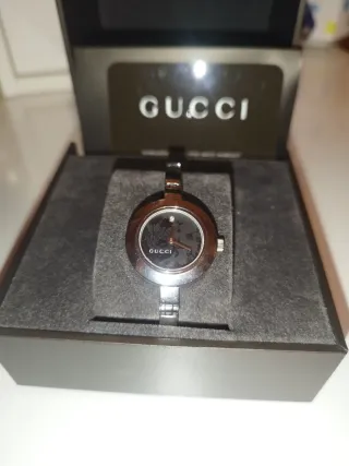 Orologio Gucci Fiori Neri