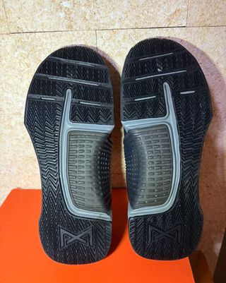 Nike Metcon 9 Talla 40 Negras/Grises