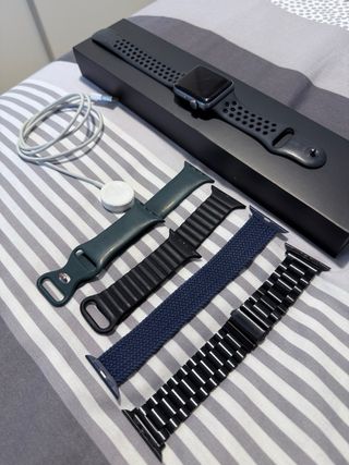 Apple Watch S3 Negro/Gris + 4 Correas