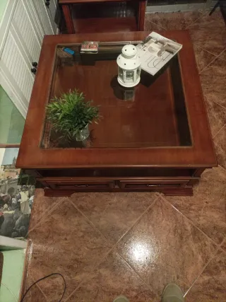 Mesa auxiliar madera y cristal salón