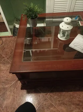 Mesa auxiliar madera y cristal salón