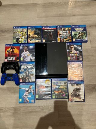 PS4 (PlayStation 4) + 14 Juegos + 2 Mandos