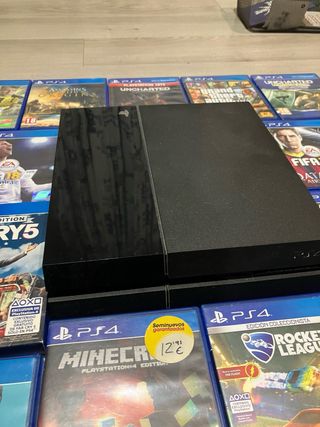 PS4 (PlayStation 4) + 14 Juegos + 2 Mandos