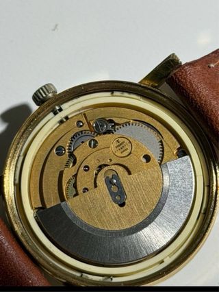 Reloj Tissot Seastar Automático Dorado