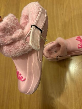 Zapatillas Barbie Casa Rosas Peluche