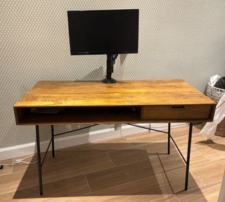 Tavolo Maison du Monde + supporto per schermi al 50%