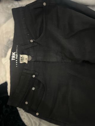 Pantalón negro elástico TRK Talla M