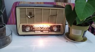 Radio antigua Dyna-Son