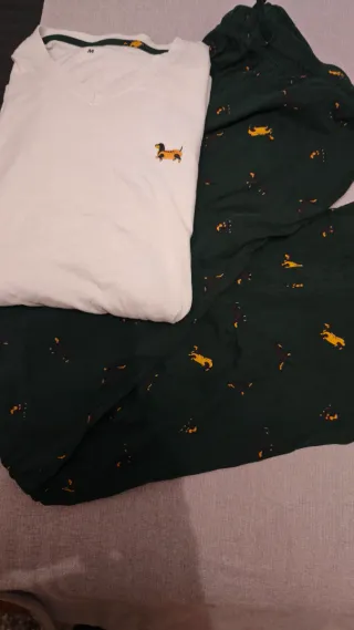 Pijama hombre verde con perros talla M