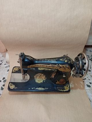 Máquina de coser Singer antigua