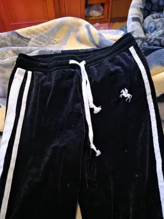 Pantalón deportivo terciopelo negro