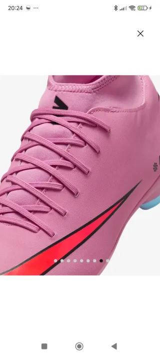 Botas de fútbol Nike rosas