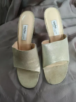 Sandalias Sacha London Doradas Fiesta