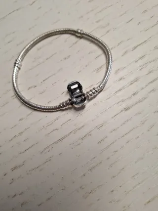 Pulsera Pandora Plata niña (el cierre está duro)