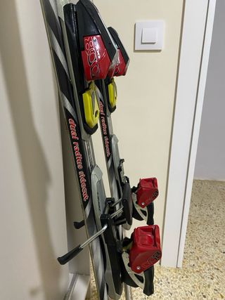 Esquís Carving Fischer Revolution,falta 1 talonera