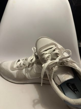 Zapatillas Nike Internationalist Beige/Blanco