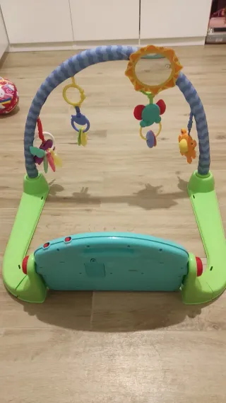 Palestrina Fisher Price Kick n Play