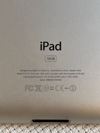 iPad 2 Negro 2012 Caja Original y cargador.