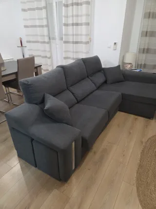 Sofá modular gris de tela