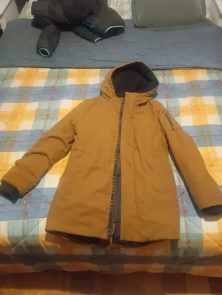 Abrigo de invierno marrón con capuchatalla niño 12