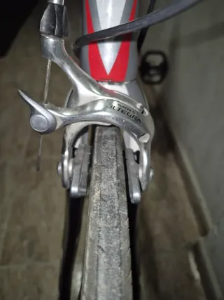 Bicicleta de carretera de carbono Goka