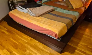 Cama de matrimonio de madera wenge