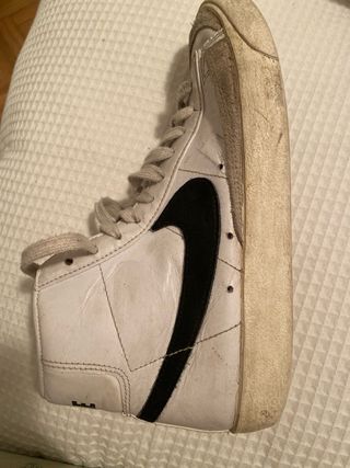 Zapatillas Nike Blazer Blancas y Negras