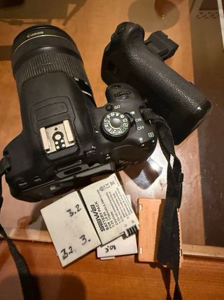 Canon EOS 700D Cámara DSLR