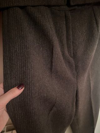 Traje chaqueta y pantalón marrón