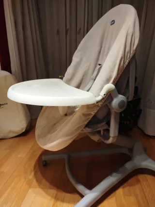 Chicco Baby Hug Air 4 en 1 + kit comida.