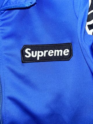 Chaqueta Supreme Talla M Azul(Precio negocialble)