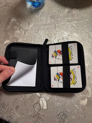 Custodia con carte da gioco