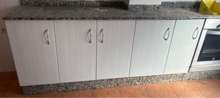 Muebles de cocina y encimera mármol