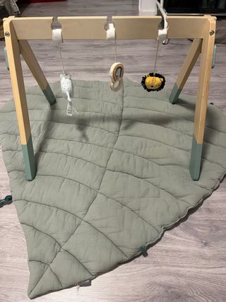 Gimnasio bebé y alfombra actividades