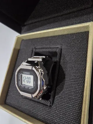 Casio CRW-001-1 Reloj Anillo 50 Aniversario