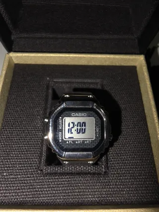 Casio CRW-001-1 Reloj Anillo 50 Aniversario