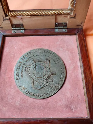 Medalla Ministro Fomento Avenida del agua 1998