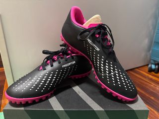 Botas de fútbol Predator .4 TF Multitaco