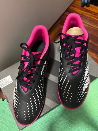 Botas de fútbol Predator .4 TF Multitaco