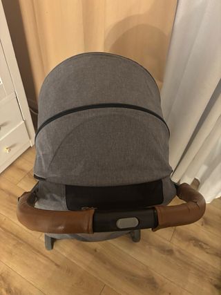 Cochecito ligero gris.marca ( Inglesina sketch )
